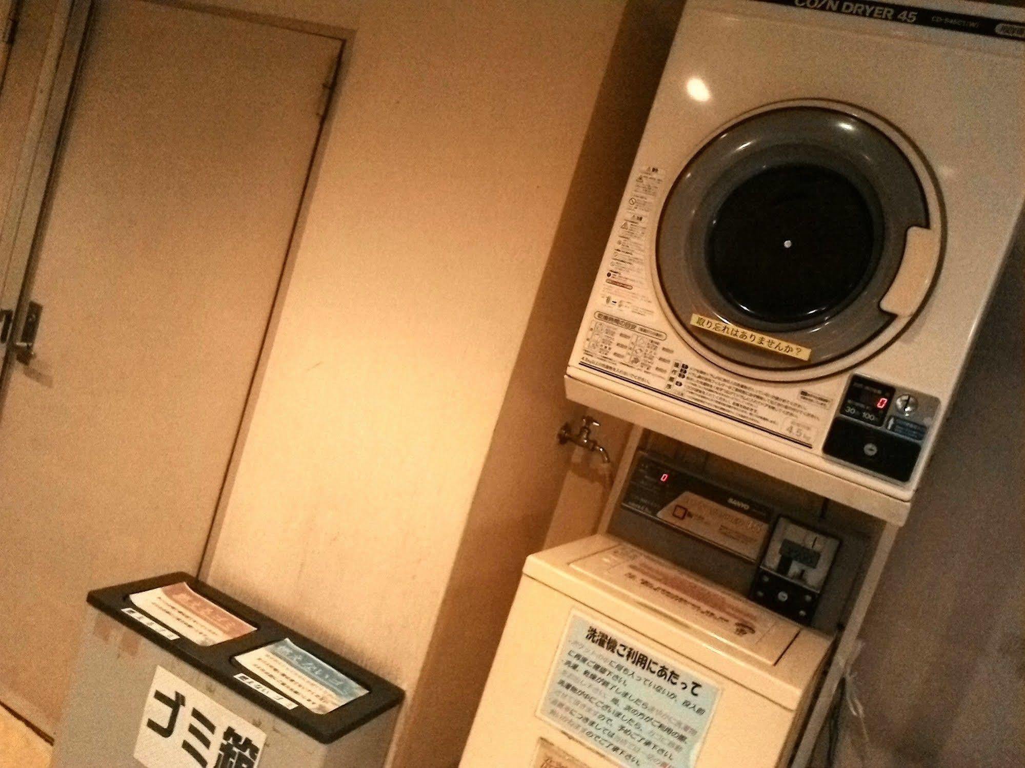 Capsule Land Yushima Hotel Tokyo Exterior photo